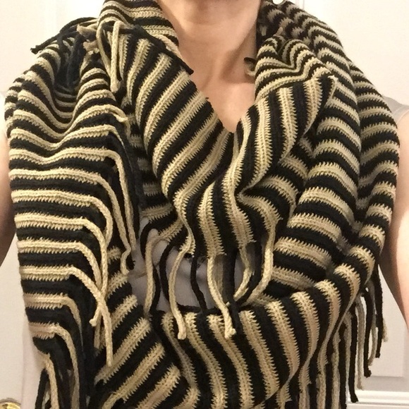 B. lush Accessories - Soft Infinity Scarf